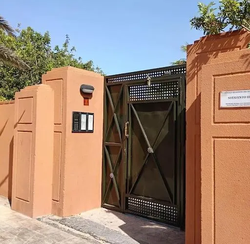 Con Vistas אל מדאנו